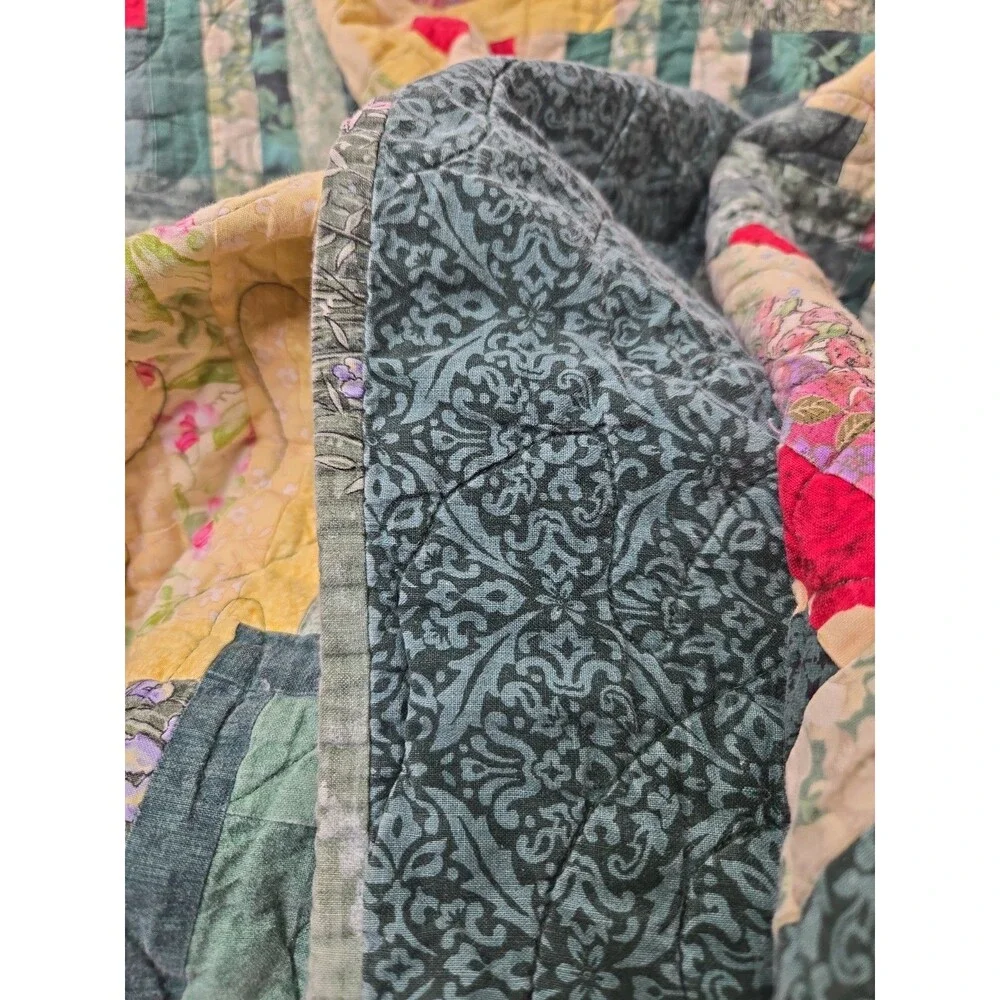 Vintage Hand Pieced Log Cabin Quilt Top 87